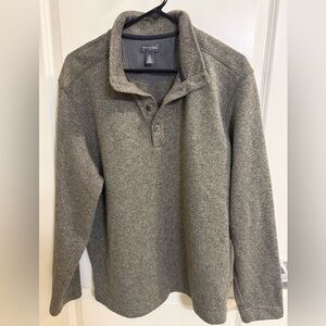 Van Heusen Tan Men’s large Flex Sweater